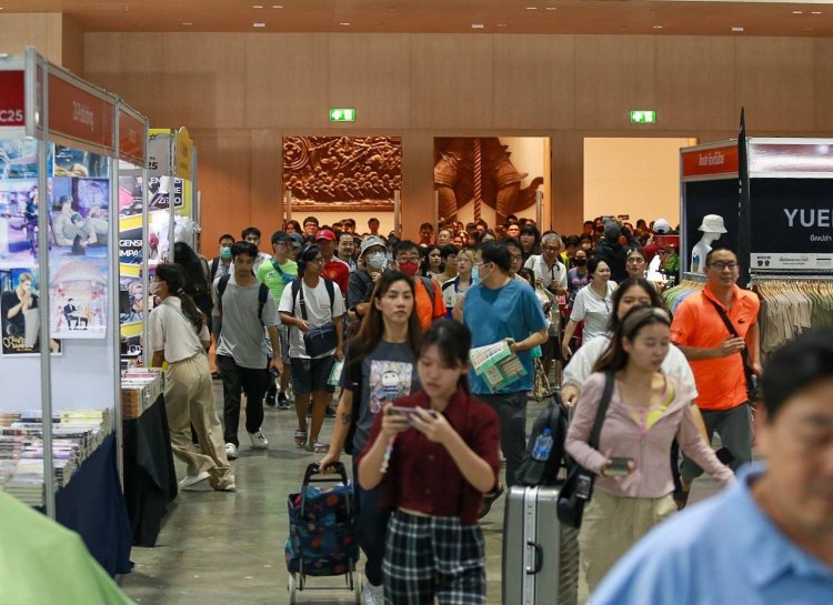 Book Expo Thailand 2025 เปิดฉากยิ่งใหญ่!จุดพลังตลาดหนังสือ 2 หมื่นล้านคึกคัก