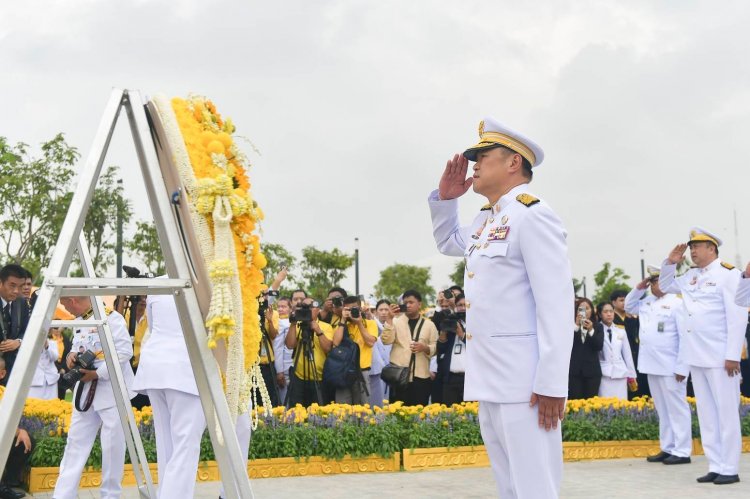 นายกรัฐมนตรี นำคณะรัฐมนตรีวางพวงมาลาเนื่องในวันนวมินทรมหาราช 13 ตุลาคม 2568
