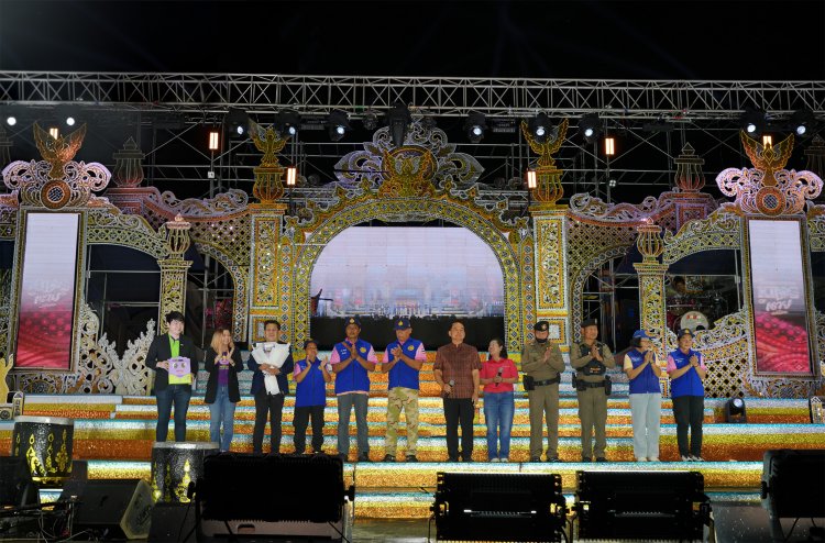 "กลุ่มศรีตรัง"เคียงข้าง "หมอลำคำผุน ร่วมมิตร" ออกสู่ชุมชน