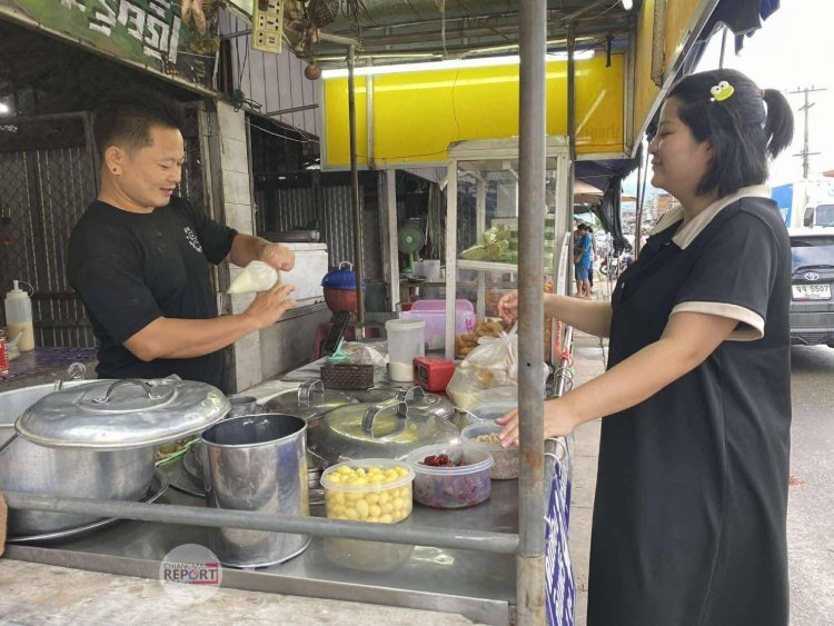 7 ปีทำดีต่อเนื่อง!พ่อค้าร้านน้ำเต้าหู้ใจบุญแจกคนท้อง-คนอยู่ไฟทานฟรีวันละชุด