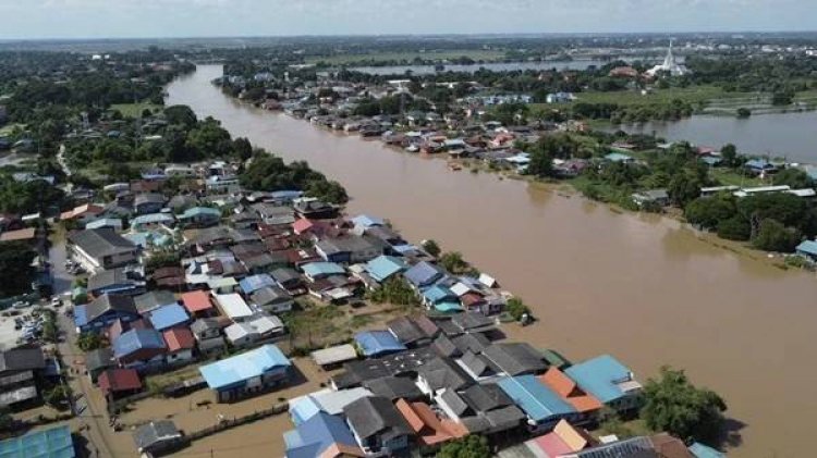 น้ำท่วมยังสาหัส ชาวอยุธยา โอดน้ำท่วมนานร่วม 2 เดือนแล้ว