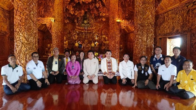 สว.051ร่วมพิธีถวายผ้ากฐินสามัคคี วัดสันป่างิ้วงาม