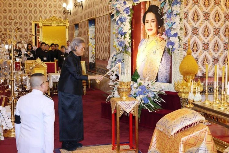 กรมสมเด็จพระเทพรัตนฯ บำเพ็ญพระราชกุศลถวายพระบรมศพ สมเด็จฯ พระบรมราชชนนีพันปีหลวง