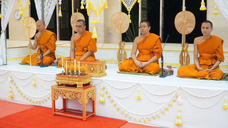 พสกนิกรปราจีนบุรีจัดพิธีสวดพระอภิธรรมถวายเป็นพระราชกุศลแด่สมเด็จพระพันปีหลวง