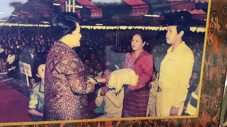 อดีตผอ.ศูนย์พัฒนาเกษตรภูสิงห์เล่าย้อนน้ำตาคลอได้รับโอกาสเฝ้ารับเสด็จ  "สมเด็จพระพันปีหลวง" รายงานโครงการพลิกผืนดินศรีสะเกษ