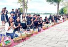 ศรีสะเกษสืบสานประเพณี นุ่งผ้าไทยใส่บาตร ทำความดีวิถีพอเพียง