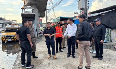 ผู้ว่าฯสมุทรปราการสนธิกำลังทุกฝ่ายลุยแก้ปัญหาน้ำท่วมขังหลังฝนตกหนักต่อเนื่อง