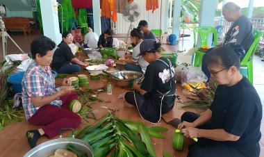 ชาวปราจีนฯฮิตทำกระทงวัสดุธรรมชาติเน้นรักษ์สิ่งแวดล้อมถวายความอาลัย