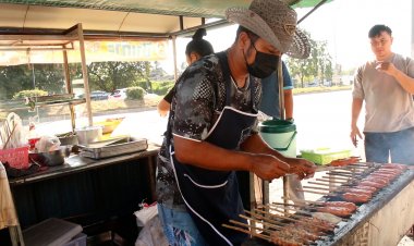 ไก่ข้าวเบือ หอมกลิ่นสมุนไพร สืบทอด ความอร่อยคู่เพชรบูรณ์กว่า 30 ปี