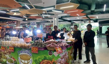 พช.ปทุมธานี ไอเดียกระฉูดเปิดตลาดนัด "คนไทยยิ้มได้" กระตุ้นศก. ฐานราก
