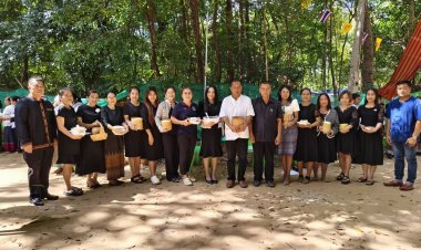 สร้างอานิสงส์ผลบุญครั้งใหญ่ ด้วยการตักบาตร-ถวายภัตตาหาร- น้ำปานะพระสงฆ์ "ปริวาสกรรม"ที่พักสงฆ์ป่าโนนแดง