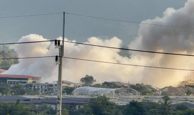 ทหารเมียนมาลุยถล่มอาคารโรงแรมใหญ่ 5 ชั้นฐานทัพสแกมเมอร์ เอียงใกล้ถล่มลงมา