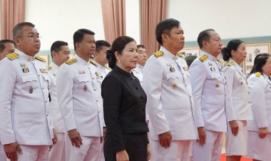 ศรีสะเกษจัดพิธีวางพานพุ่มดอกไม้สดเนื่องในวันพระบิดาแห่งฝนหลวง