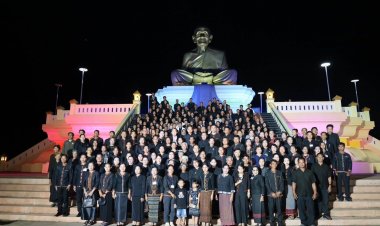 ผู้ว่าฯ ศรีสะเกษ นำพสกนิกรไพรบึง บำเพ็ญกุศลถวายอาลัยพระพันปีหลวง