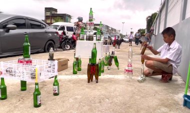 ยกย่อง 2 พี่น้องฝาแฝดแสดงโชว์เรียงขวดหารายได้เป็นทุนเล่าเรียนพิเศษ