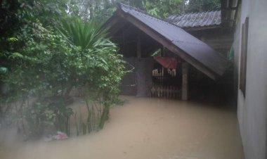 300ครัวเรือนอพยพวุ่นน้ำแม่น้ำล้นตลิ่งคลองส้านแดงท่วมฉับพลันกลางดึก