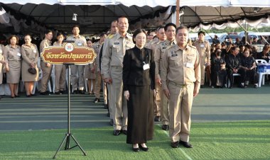 พสกนิกรปทุมธานีกว่า 700 คน เข้ากราบถวายบังคมพระบรมศพ พระพันปีหลวง