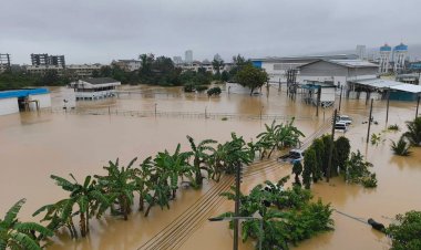 ผู้ว่าฯสงขลาสั่งอพยพคนหาดใหญ่ 100%หนีมวลน้ำมหึมาจากอ.สะเดาไหล่ผ่านคลองร.1สูงต่อเนื่อง