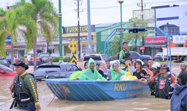 ชาวซีพีเอฟ ระดมสรรพกำลัง ฝ่าน้ำช่วยพี่น้องชาวใต้
