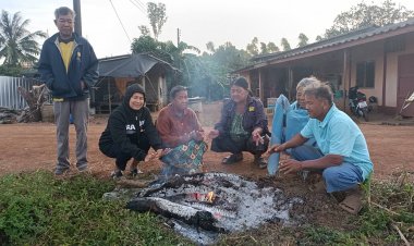 หนาวเย็นยะเยือกติดต่อกัน 3 วัน ชาวกบินทร์บุรีก่อไฟผิงอบอุ่นร่างกายยามเช้า