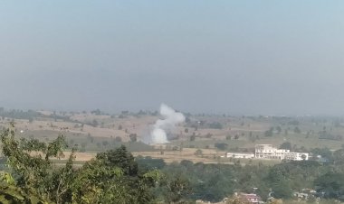 ไทยยิงควันเตือนหลังเมียนมาสู้รบเดือดทำให้กระสุนปืนตกใส่ฝั่งชายแดนแม่สอด