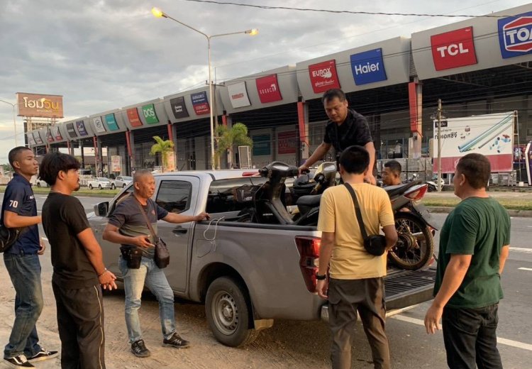 ชุดสืบ สภ.อุทุมพรพิสัยตามจับแก๊งขโมยรถจยย.2 ผู้ต้องหาหลบหนีไปได้ 1 คน