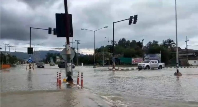 อุทัยธานี วิกฤต! น้ำทะลักท่วมเขตเศรษฐกิจ โรงเรียนปิด–การค้าชะงัก การจราจรโกลาหล