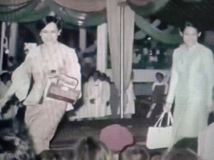 อดีต ผอ.โรงเรียนปราจีนฯแต่ง-ร้องเพลง "น้อมส่งเสด็จสู่สวรรคาลัย”