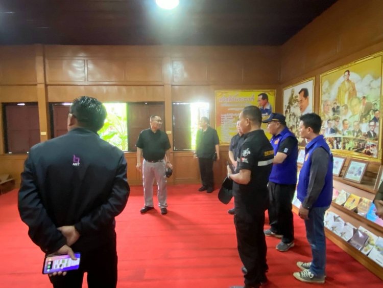 ผู้ว่าฯ ชัยภูมิ ตามรอยเสด็จฯ ร.9 และสมเด็จพระพันปีหลวง ทรงช่วยเหลือผู้ประสบอัคคีภัยที่บ้านหนองไผ่ล้อม