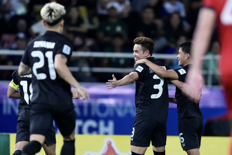 "ช้างศึก" ประเดิม "ฮัดสัน" กุนซือคุมนัดแรก เฉือน "สิงคโปร์" หวุดหวิด 3-2