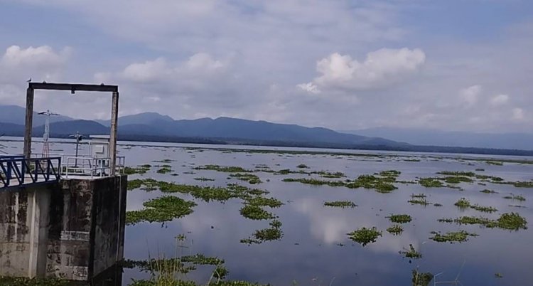 จนท.แจ้งเตือนปชช.อย่าตื่นตระหนกอ่างเก็บน้ำทับเสลาอุทัยธานียังแกร่ง