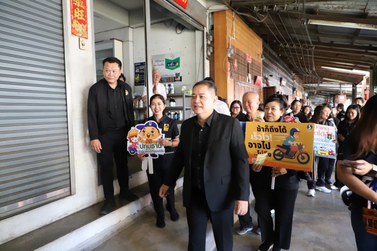 ผู้ว่าฯปทุมธานี  เปิดกิจกรรมรณรงค์เนื่องใน “วันโลกรำลึกถึงผู้สูญเสียจากอุบัติเหตุทางถนน”