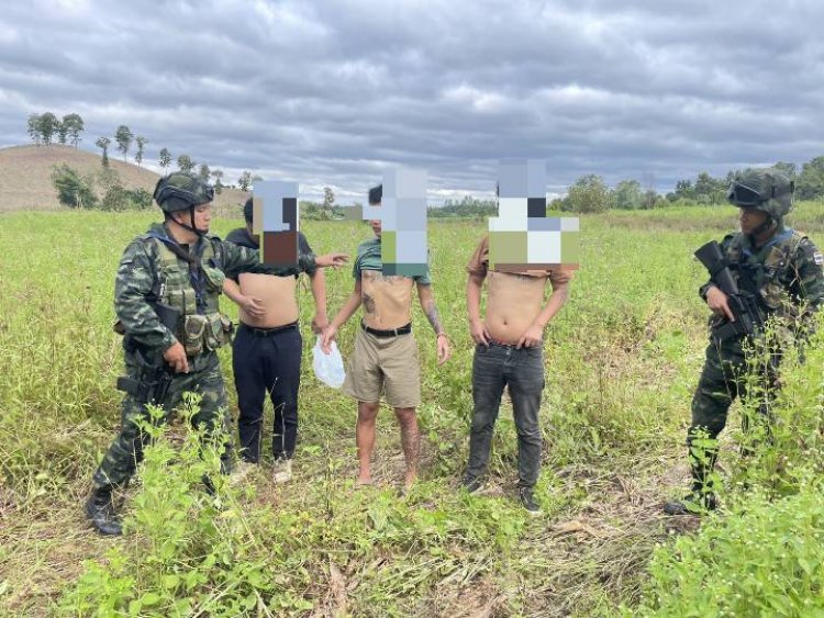 ตร.แม่สอดสนธิทหารสกัดจับ 3 ชาวจีนหนีตายทหารเมียนมา ระเบิดยอาคารสแกมเมอร์ KK ปาร์ค  โซน 3