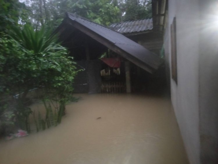 อลหม่านกลางดึก!น้ำล้นตลิ่งคลองส้านแดงเอ่อท่วมฉับพลัน3ตำบล  อำเภอตะโหมด