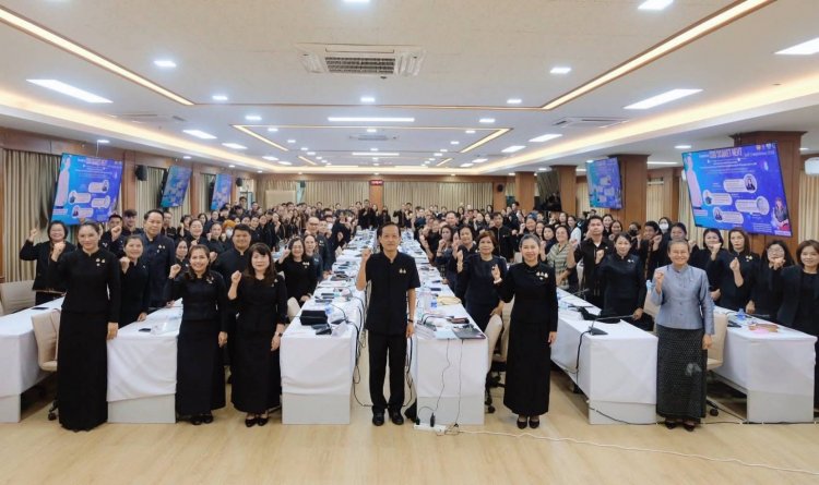 ศรีสะเกษเร่งยกระดับบุคลากรรัฐเดินหน้าวัฒนาชุมชนสู่อนาคต