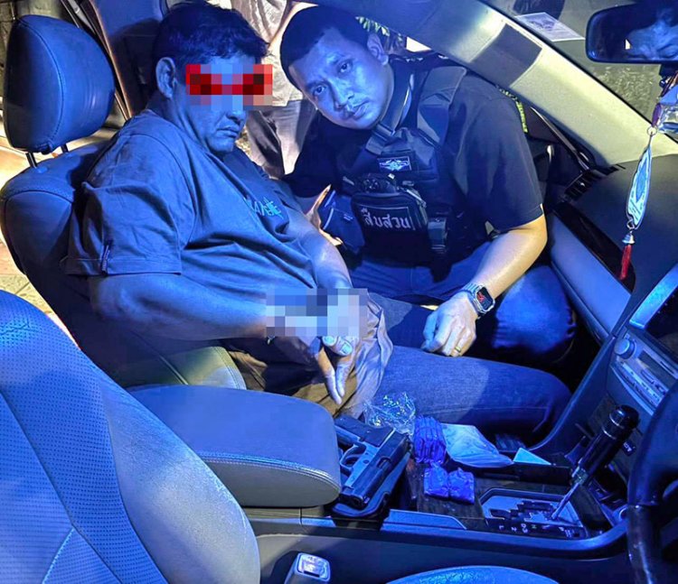 รวบ 2 ผัวเมีย เอเยนต์ค้ายาไอซ์-ยาบ้า ยึดอาวุธปืนเครื่องกระสุนเพียบ