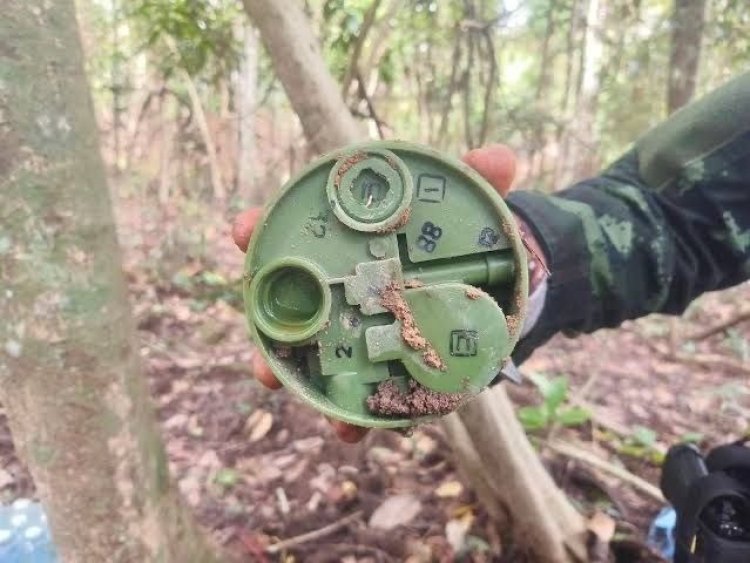 กองทัพไทยแถลงผลการสังเกตการณ์ AOT-TH ยืนยันชัดทุ่นระเบิด PMN 2 ฝังใหม่ไม่ใช่ของเก่าตามที่เขมรอ้าง