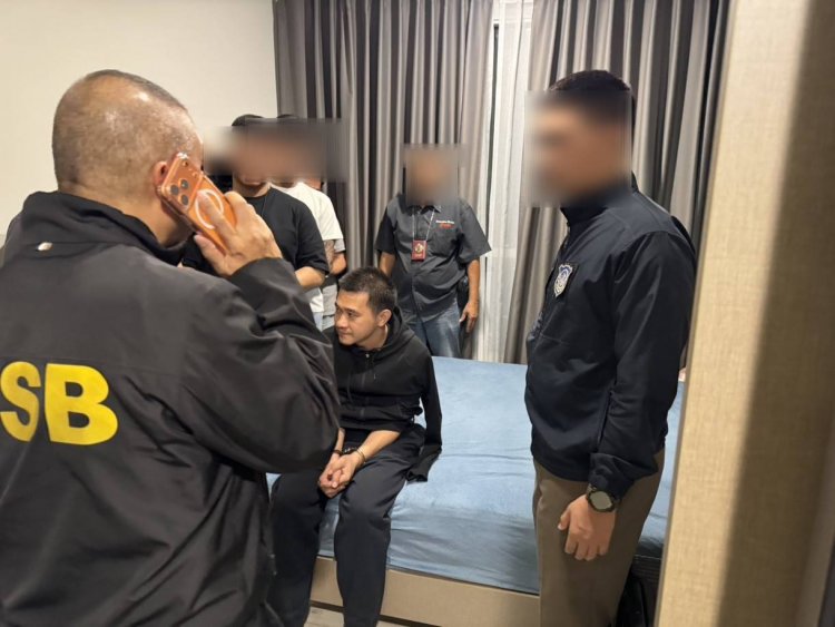 ตำรวจปส.บุกจับหนุ่มจีนลักลอบผลิต"พอตบุรีไฟฟ้า"ผสม"อีโทมิเดท"ขายลูกค้าย่านห้วยขวาง