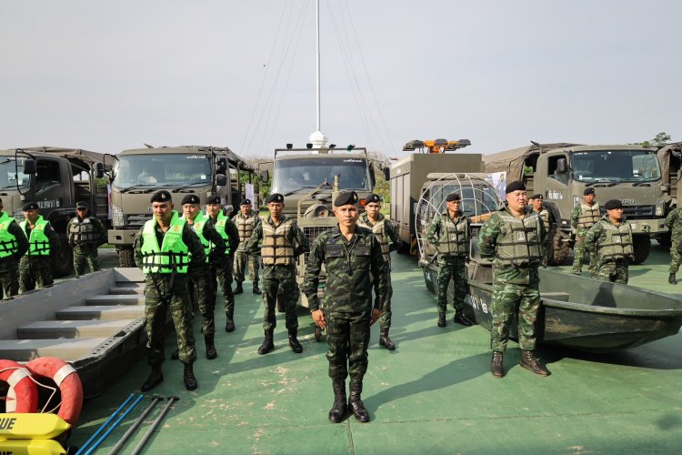 กองทัพภาคที่ 2 ส่งกองร้อยบรรเทาสาธารณภัย ช่วยน้ำท่วมหาดใหญ่