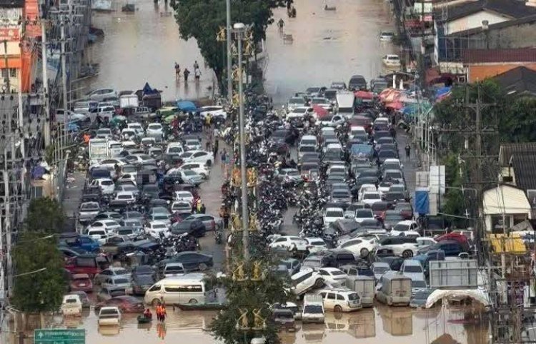 เปิดภาพความเสียหายพื้นที่เศรษฐกิจใจกลาง อ.หาดใหญ่ หลังน้ำท่วมลด