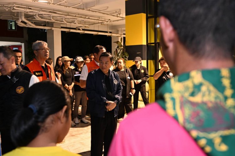 "ปลัดมท."สั่งทุกหน่วยงานเร่งฟื้นฟู-ช่วยเหลือผู้ประสบมหาอุทกภัยภาคใต้หลังน้ำลด