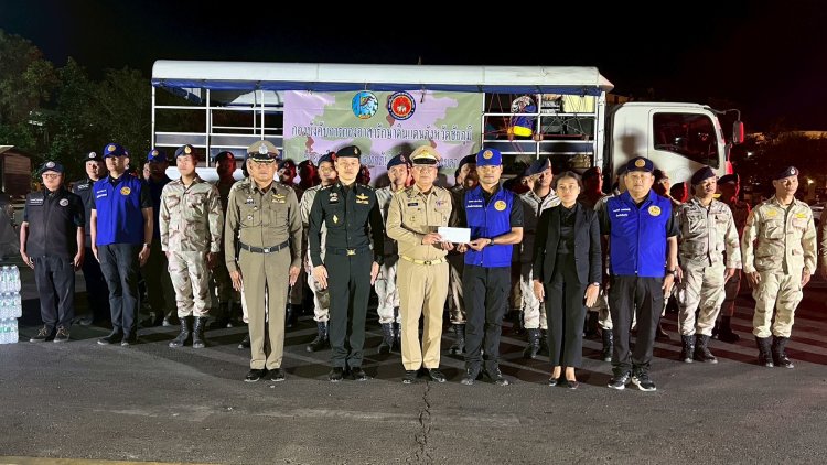 ชัยภูมิส่งกำลัง อส. พร้อมสิ่งของลงพื้นที่หาดใหญ่ ช่วยฟื้นฟูเมืองหลังน้ำท่วมใหญ่
