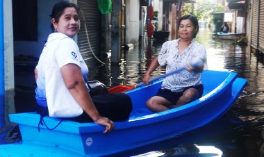 ริมทะเลสาบสงขลา “ยังอ่วม” สำนักนายก  ระดมพลช่วยถุงยังชีพ