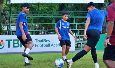 "โค้ชวัง" ติวเข้มเร่งแก้ข้อผิดพลาด ก่อนดวลแข้ง "สิงคโปร์"