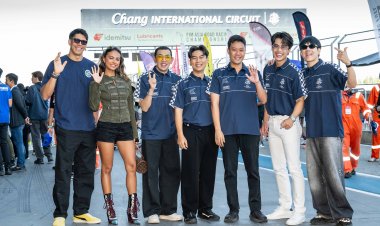 สุดฮอต! นิกกี้-โอม-เจแปน นำทัพคนดังบุก Asia Road Racing พร้อมทัพพริตตี้สวยเซ็กซี่ขยี้ใจแน่นสนามช้างฯ
