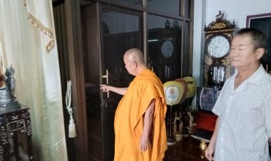 ตำรวจเร่งคนร้ายขับเก่งดำย่องงัดกุฎีหลวงพ่อฉกเงินตู้บริจาค-ค่าไฟฟ้าร่วม 200,00 บาทหลบหนี