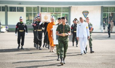 สมเกียรติทหารกล้าพิธีส่งร่าง 'พลฯ ธนรัตน์ จันทร์ประทัด' กลับบ้านเกิดจ.หนองคาย