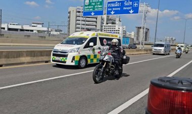 ตำรวจจราจรเปิดทางด่วน นำทหารบาดเจ็บจากแนวหน้าส่งรพ.พระมงกุฏเกล้า