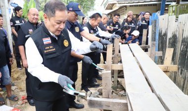 ปทุมธานี ผ่านพ้นสถานการณ์น้ำท่วม ผู้ว่าฯ เอกวิทย์  ชวนชาวบ้าน ร่วมแรง ร่วมใจฟื้นฟูชุมชนวัดตลาดเหนือ