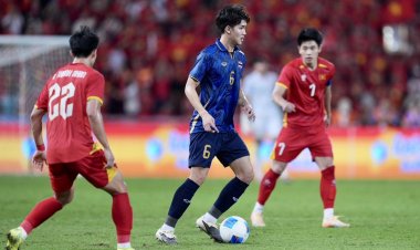 ทีมชาติไทยอกหัก พ่าย เวียดนาม 2-3 ช่วงต่อเวลาพิเศษ คว้าเหรียญเงินซีเกมส์ ครั้งที่ 33